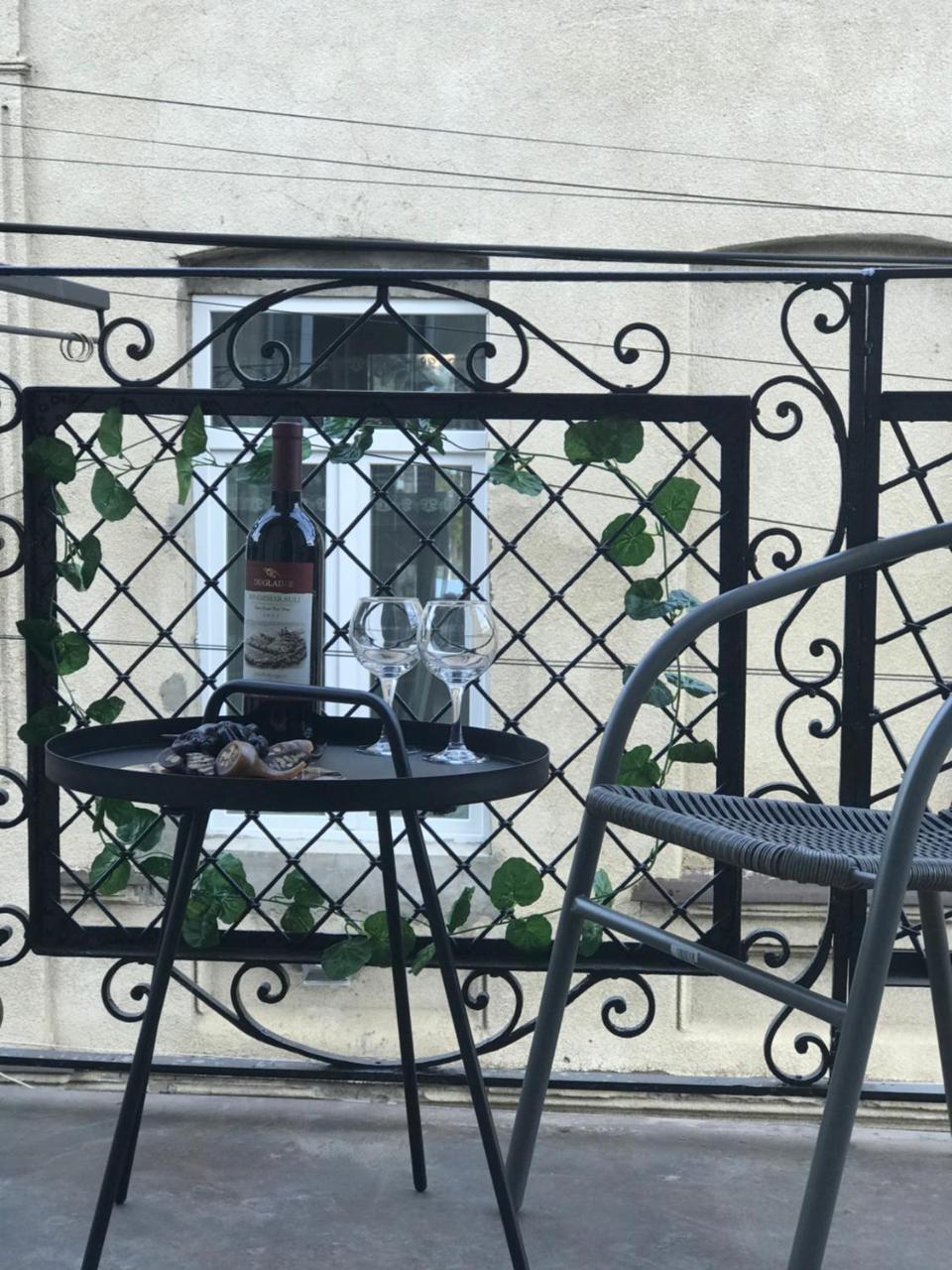 Guest House Story ティビリシ エクステリア 写真